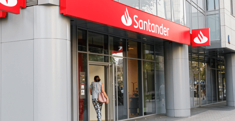 Image of a branch of Santander